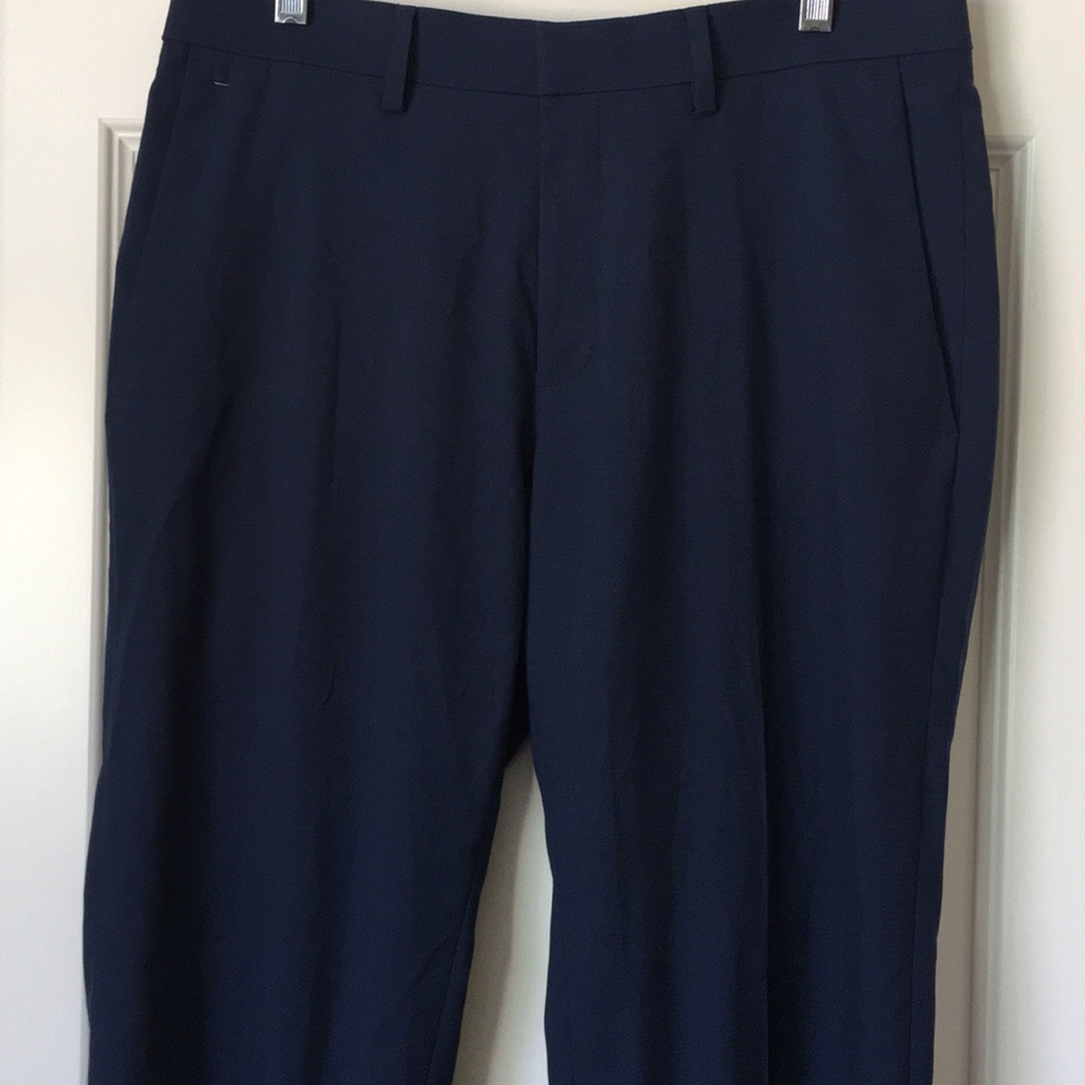 🎄SALE🎄Men’s HAGGAR Navy Tailored Fit Pants 32x30